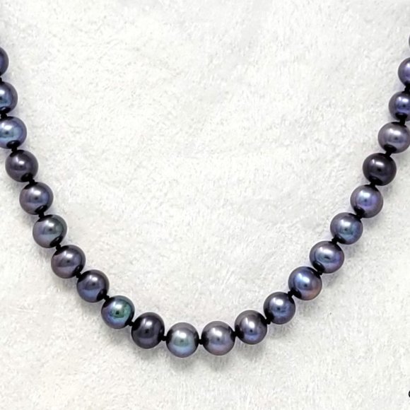 BLACK PEARL 7-7.5mm Necklace 14k Gold 24" long - Picture 2 of 4